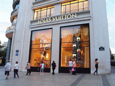 biggest lv store in paris|buying louis vuitton in Paris.